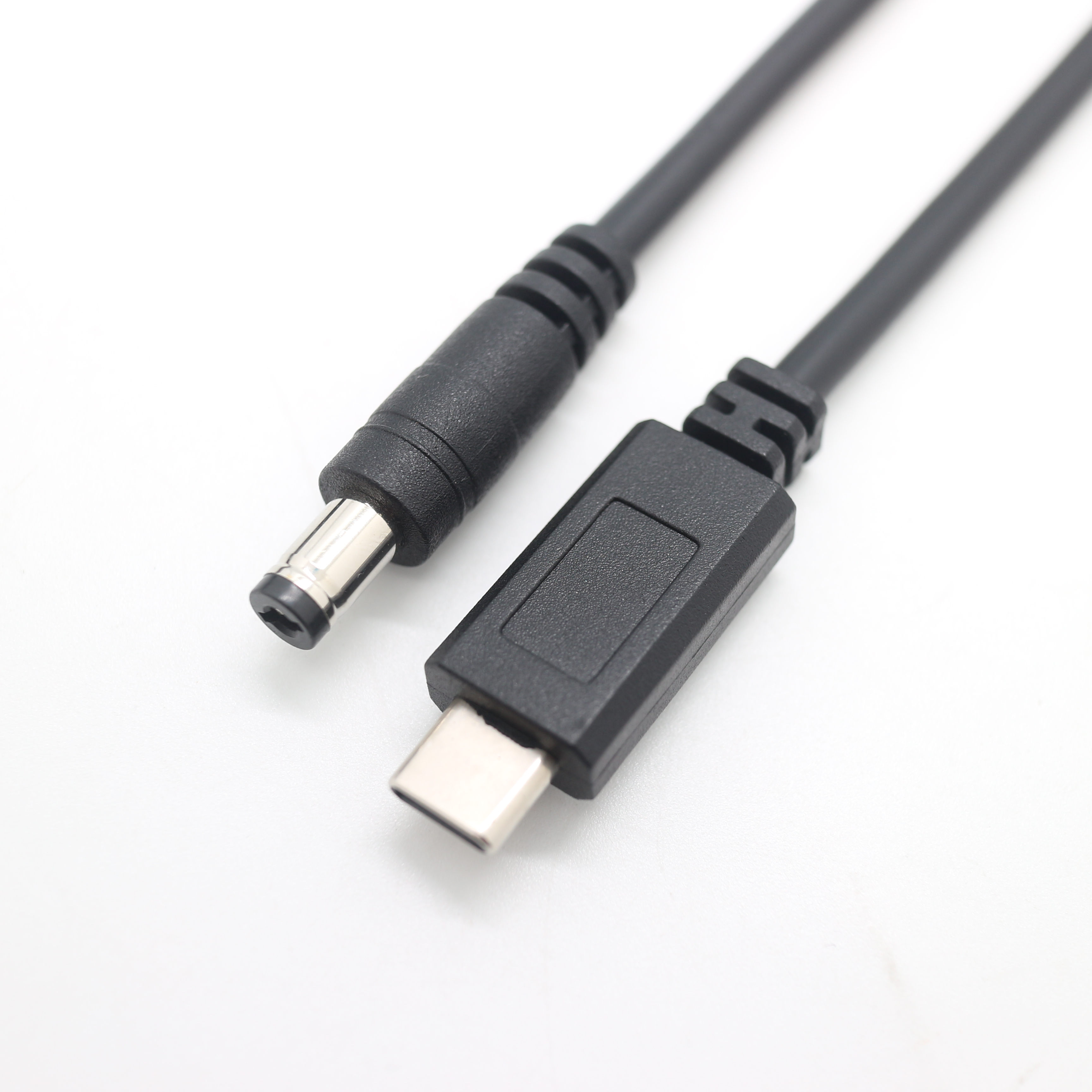 TYPE-CM Male to DC5521 Male or Female Straight Elbow Fast Charging Cable has a built-in decoy chip