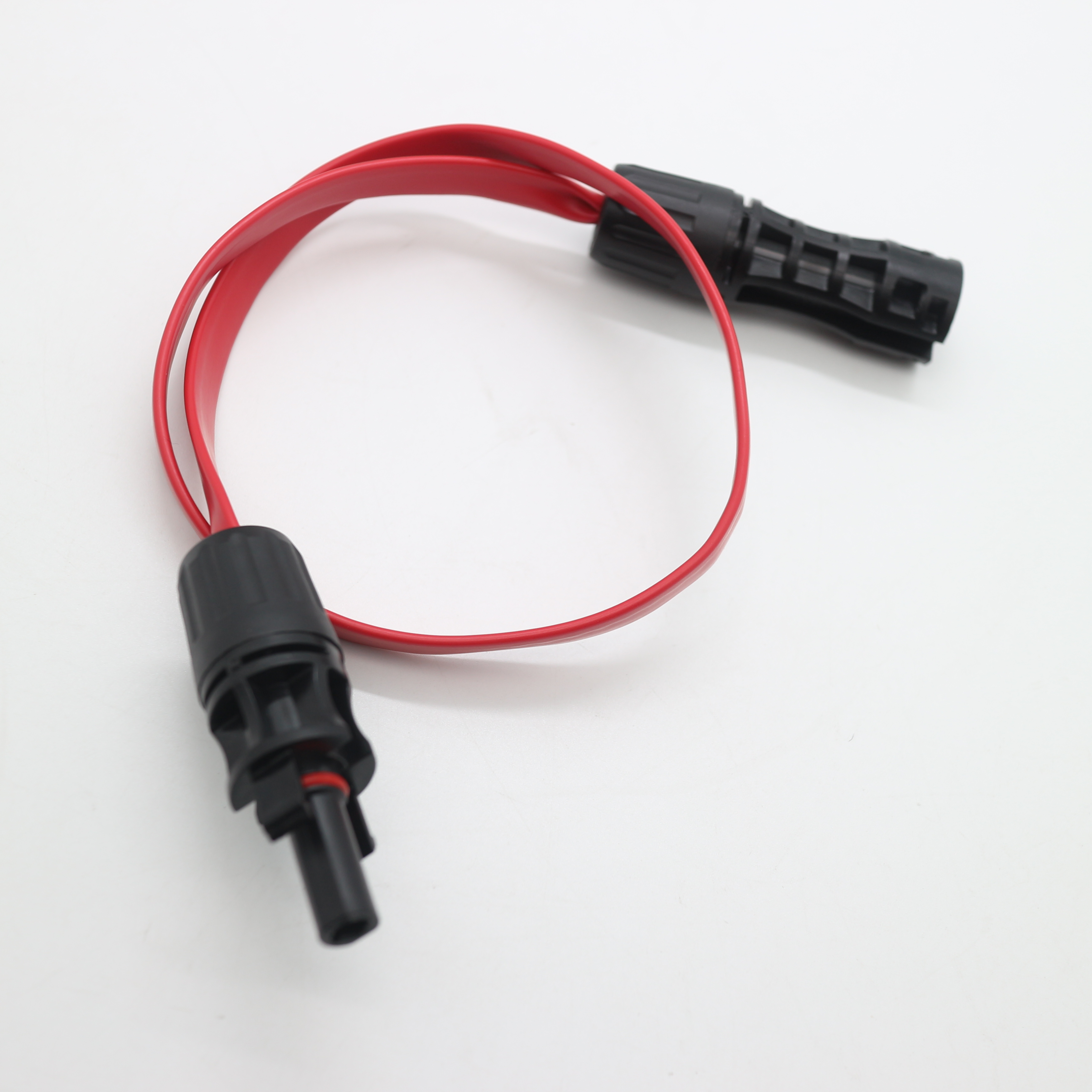 Customized round flat MC4 photovoltaic anti-ultraviolet male and female plug cable IP65 waterproof c